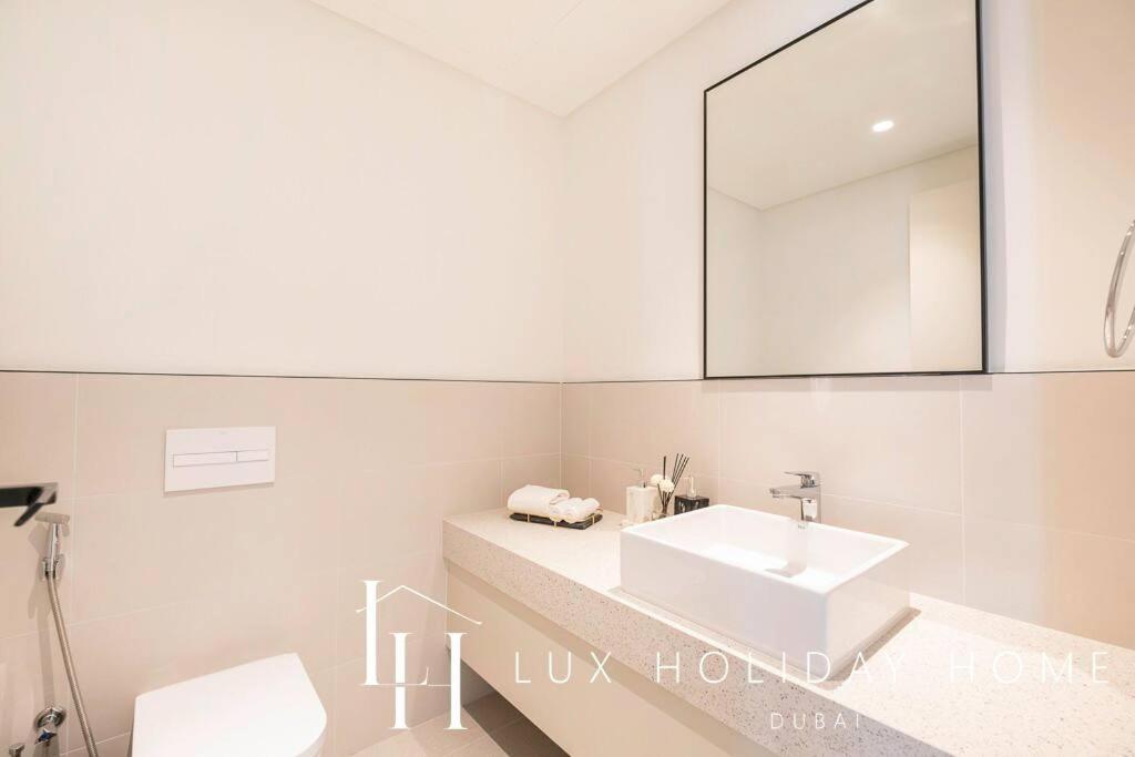 Lux The Marina Vista Beachfront 3 Appartement Dubai