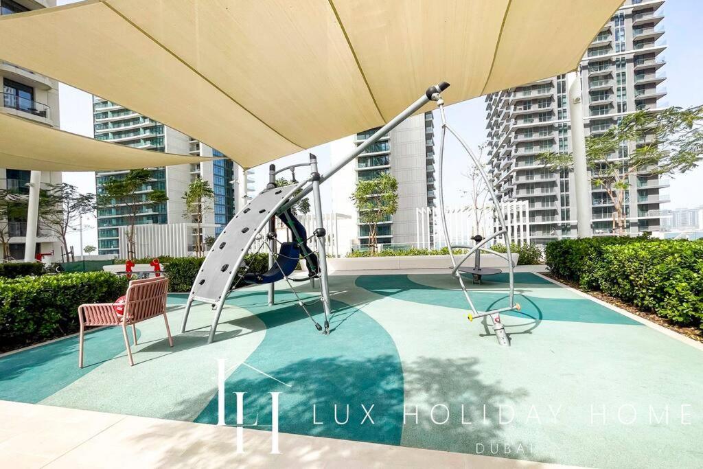 Lux The Marina Vista Beachfront 3